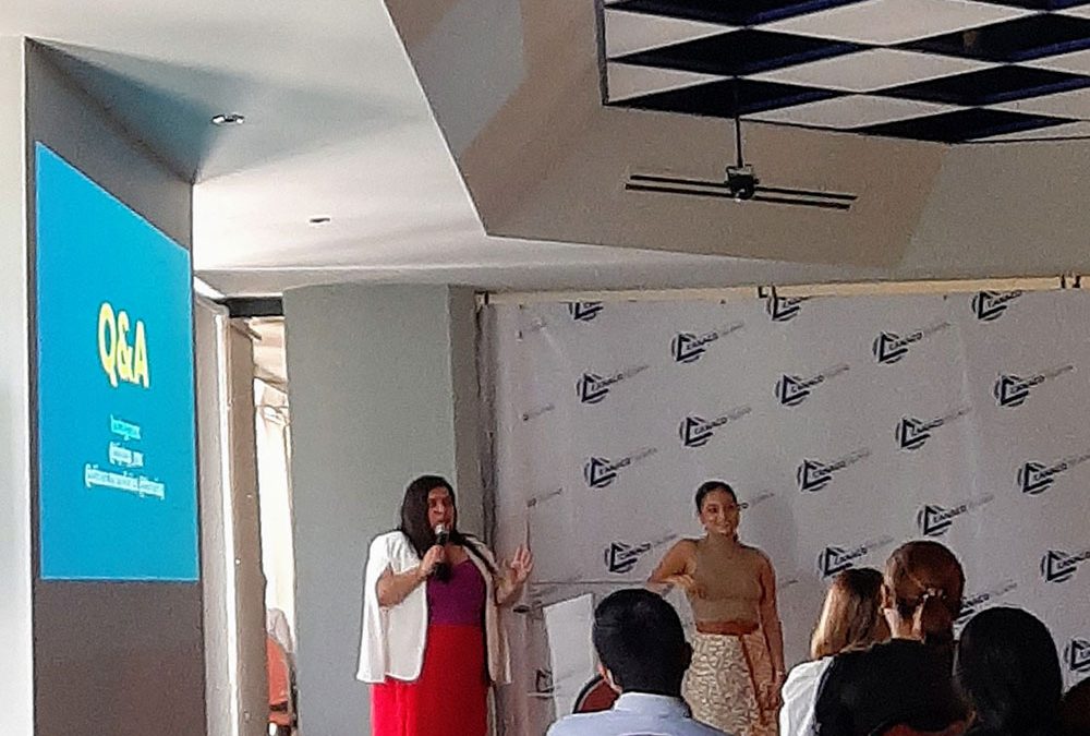 Conferencia en la Cámara Nacional de Comercio CANACO