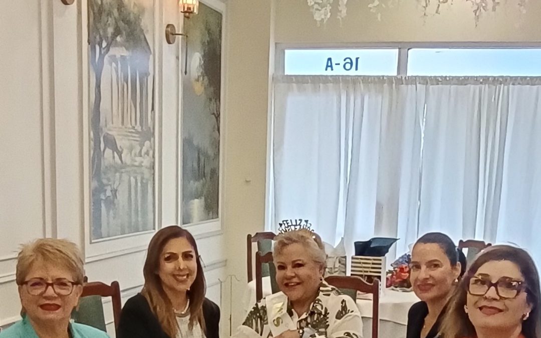 Celebrando el cumpleaños de la periodista Mari Carmen Flores. Junio 2025