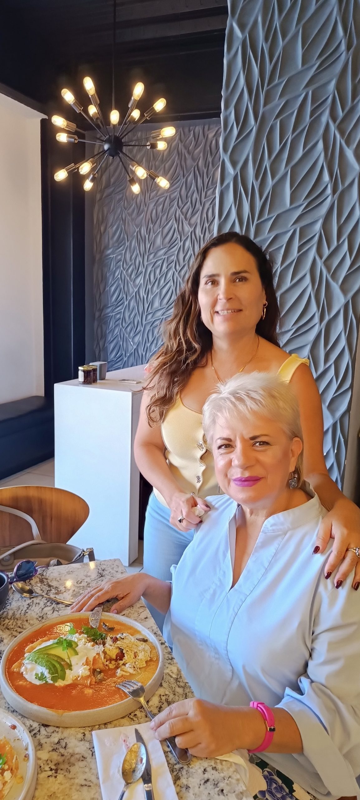 Viajes inspiradores Ross Toscano y Adriana Mendioléa