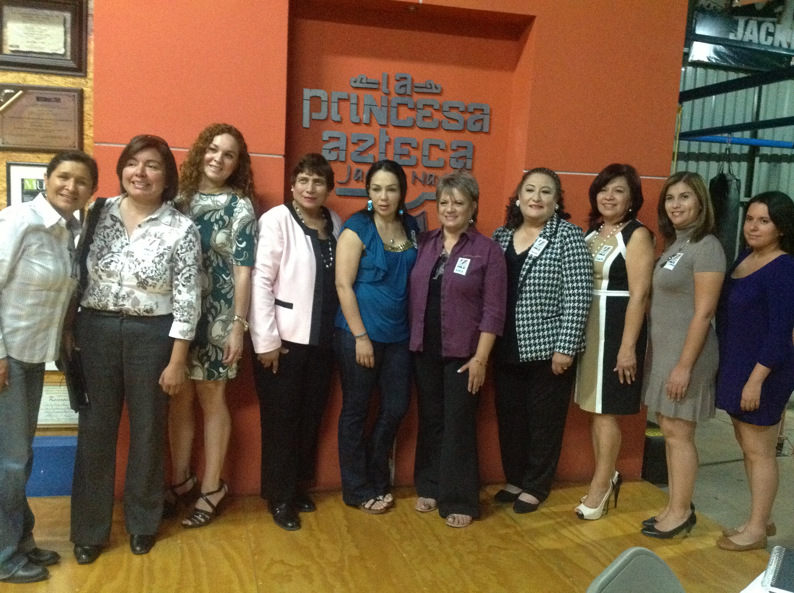 Reconociendo a la MUJER de éxito