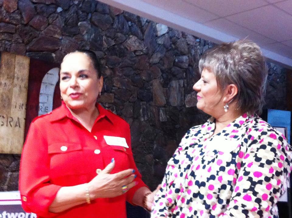 Reconociendo a la MUJER de éxito