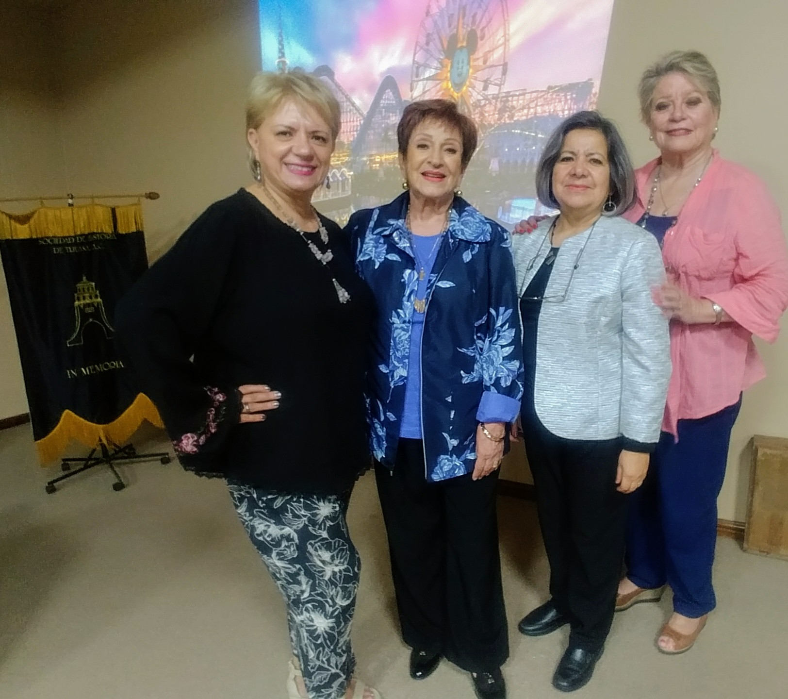 Reconocimiento póstumo al Dr. León Portilla.