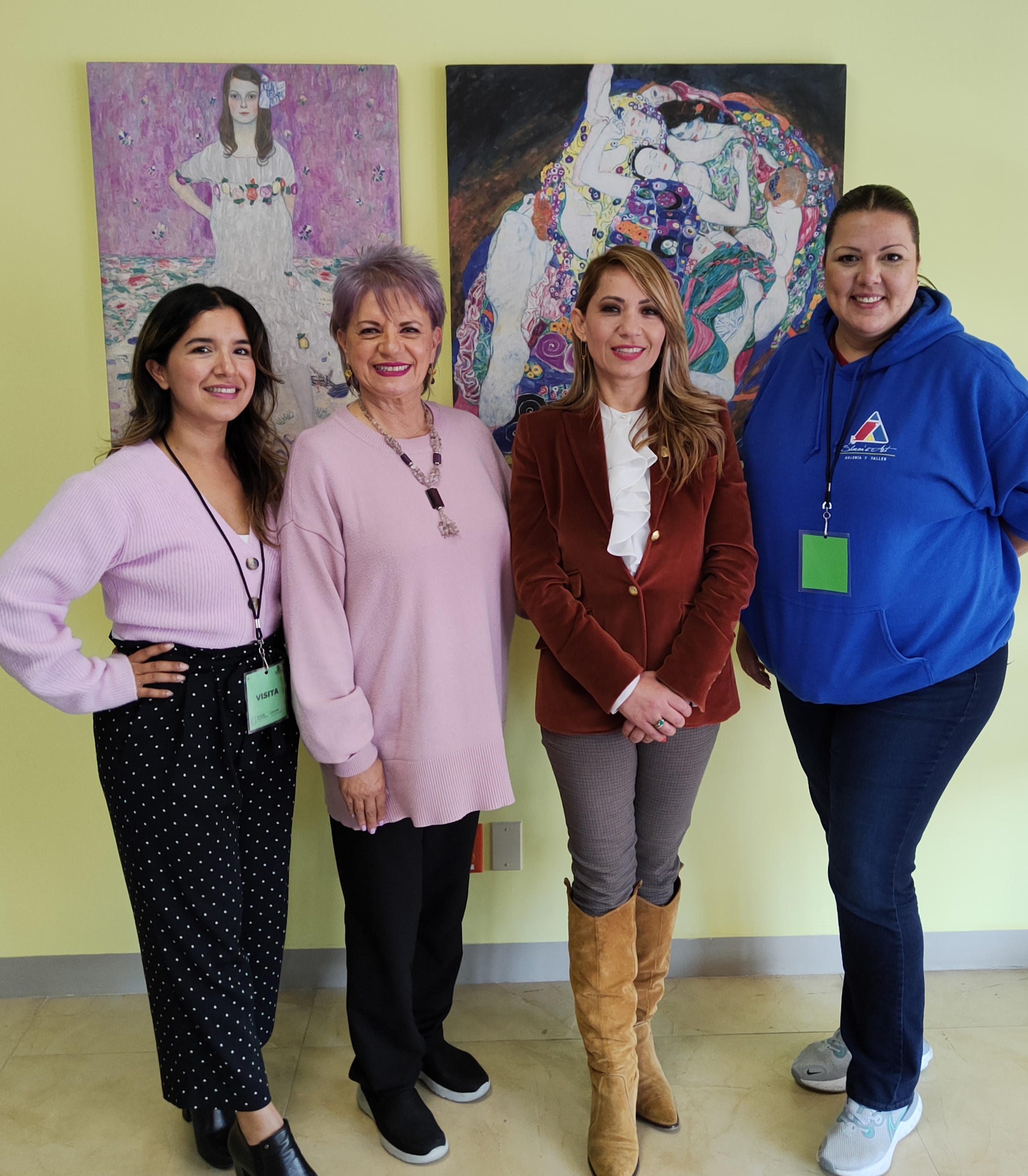 La Dra Adriana Mendioléa, Embajadora Del CEJUM en reunión de trabajo con la lic. Magda Bautista Directora del Centro de Justicia para la Mujer