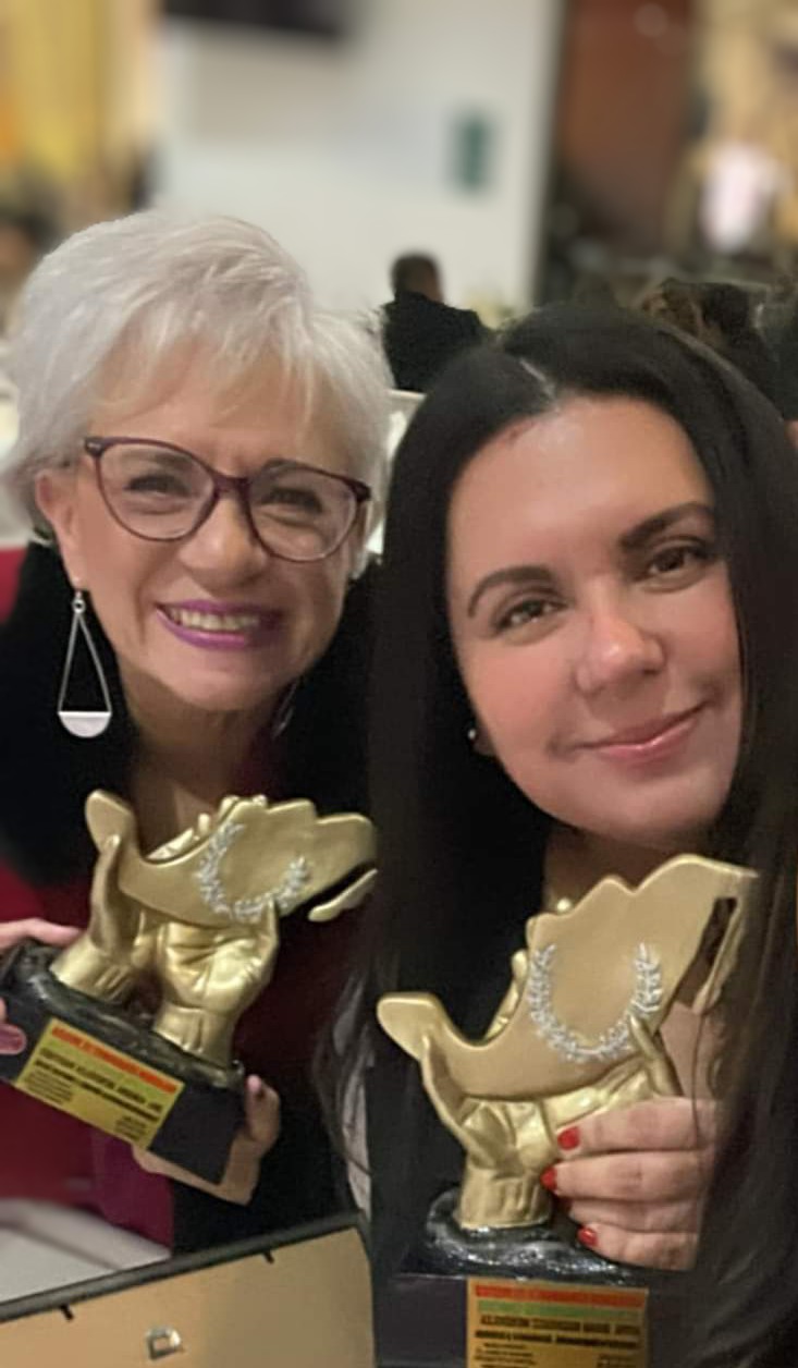 Mtra, Diana Mendioléa con la Doctora Adriana Mendioléa 8 marzo 2024