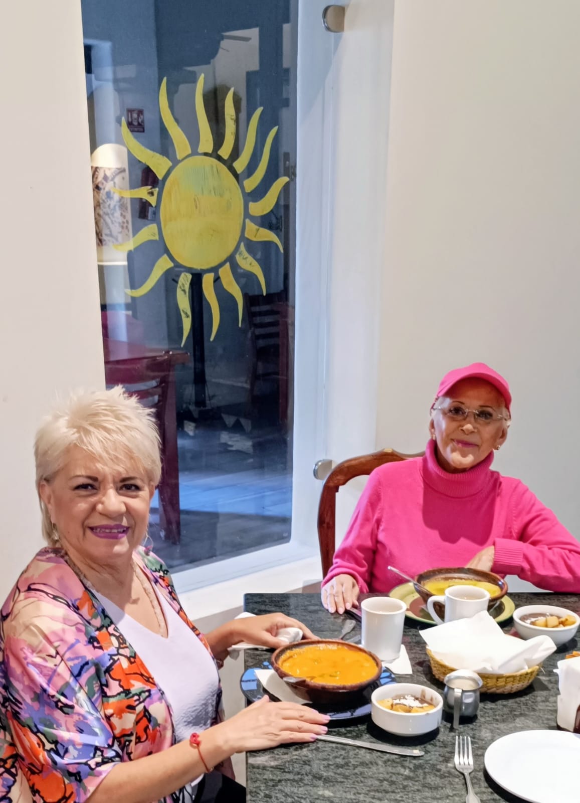 Con la Mtra Irma Melgar recordando los inicios del Grupo Mujeres Fronterizas Octubre 2025