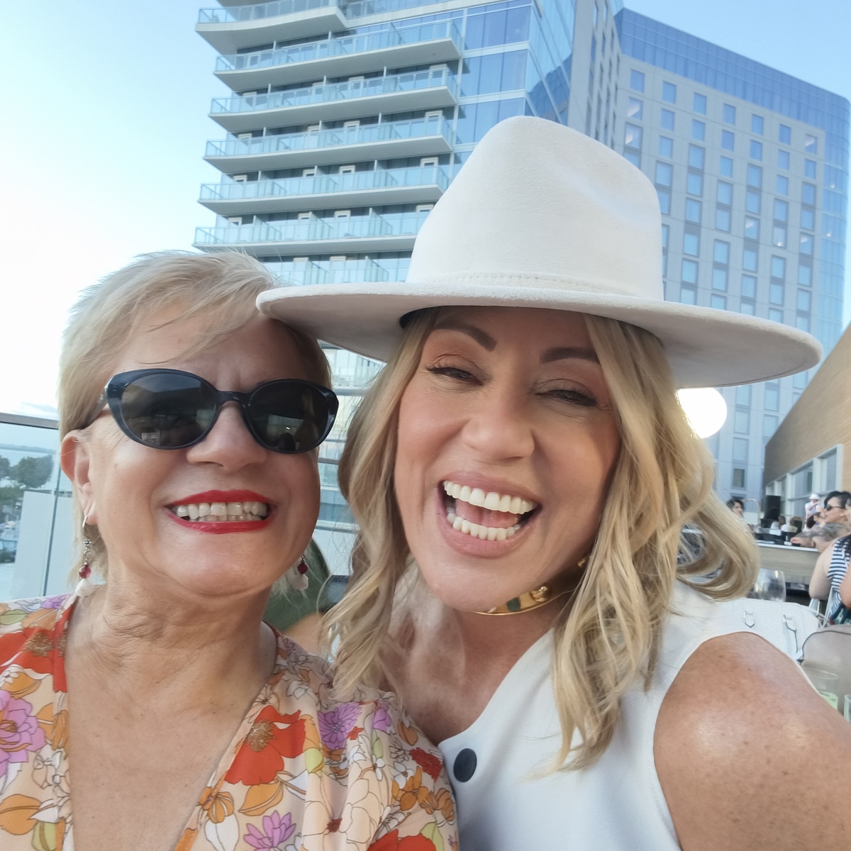 Con Maris Marín en Celebrando Latinas en San Diego California